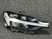 Load image into Gallery viewer, Frontscheinwerfer Volvo Xc60 II 32404706 Full LED Rechts Scheinwerfer Headlight SCH3924233370ar