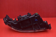 Load image into Gallery viewer, Frontscheinwerfer Volvo V70 30698835 Links Scheinwerfer Headlight SCH5538126544yz