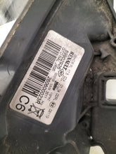Laden Sie das Bild in den Galerie-Viewer, Frontscheinwerfer Renault Grand III Scenic 260600023R Links Headlight SCH5841209983oj