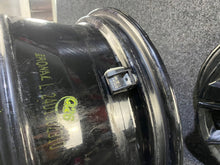 Load image into Gallery viewer, 1x Alufelge 18 Zoll 8.0&quot; 5x120 50ET Glanz Schwarz 7LA601025B VW 7la Rim Wheel