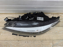 Laden Sie das Bild in den Galerie-Viewer, Frontscheinwerfer BMW 2 F22 F87 F23 8738679-06 LED Ein Stück (Rechts oder Links) SCH1692965886rp