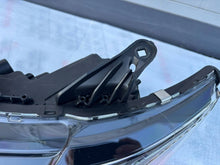 Laden Sie das Bild in den Galerie-Viewer, Frontscheinwerfer Mitsubishi Outlander III ECM921-21E10 LED Links Headlight SCH2318997547yb