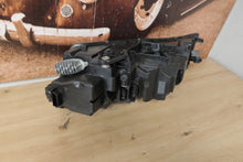 Laden Sie das Bild in den Galerie-Viewer, Frontscheinwerfer Skoda Octavia III 5E1941016D LED Rechts Scheinwerfer Headlight SCH5798407716mt