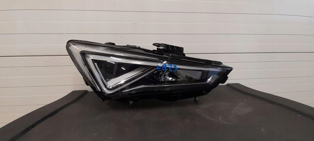 Frontscheinwerfer Seat Leon Rechts Scheinwerfer Headlight