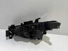 Laden Sie das Bild in den Galerie-Viewer, Frontscheinwerfer Mazda Cx5 Cx-5 8272354400 Rechts Scheinwerfer Headlight