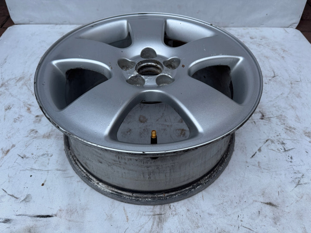 1x Alufelge 16 Zoll 6.5" 5x100 42ET Silber 8L0601025K Audi A3 Rim Wheel FEL4028354220fk
