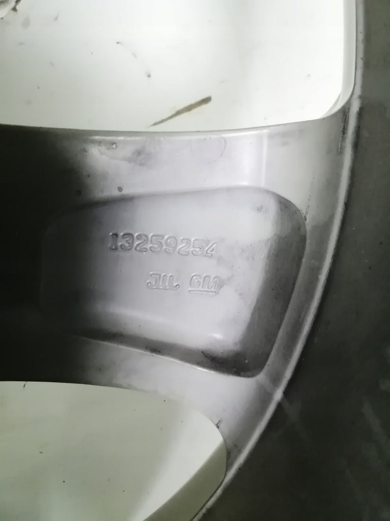 1x Alufelge 19 Zoll 8.0" 5x115 46ET 13259254 Opel Zafira Rim Wheel FEL9330680054uy