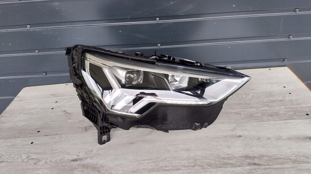 Frontscheinwerfer Audi Q3 83A941034 LED Rechts Scheinwerfer Headlight SCH7953519478ht