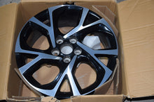 Load image into Gallery viewer, 1x Alufelge 18 Zoll 7.0" 5x114.3 50ET Glanz Schwarz 42611-F4040 Toyota I FEL7321017516bu