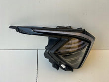 Load image into Gallery viewer, Frontscheinwerfer Kia Sportage V R292112020 92102R2100 LED Rechts Headlight SCH6666739744xu