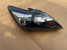 Laden Sie das Bild in den Galerie-Viewer, Frontscheinwerfer Ford Focus 8M51-13D154-CD Xenon Rechts Scheinwerfer Headlight SCH8541100312ew
