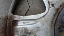 Laden Sie das Bild in den Galerie-Viewer, 1x Alufelge 16 Zoll 7.0&quot; 5x108 Volvo Rim Wheel