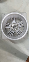 Laden Sie das Bild in den Galerie-Viewer, 1x Alufelge 18 Zoll 7.0" 5x114.3 41ET 52910-2B385 Hyundai Santa I Rim Wheel FEL2304871018oz