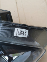 Load image into Gallery viewer, Frontscheinwerfer Hyundai Bayon 92102-Q0600 Full LED Rechts Headlight