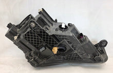 Laden Sie das Bild in den Galerie-Viewer, Frontscheinwerfer Skoda Superb III 3V1941015A Xenon Links Scheinwerfer Headlight SCH4073776332cs