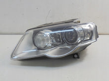 Load image into Gallery viewer, Frontscheinwerfer VW Passat 3C0941751G Xenon Links Scheinwerfer Headlight SCH1298513056vr