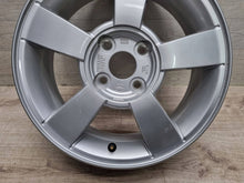 Laden Sie das Bild in den Galerie-Viewer, 1x Alufelge 15 Zoll 5.5" 4x100 46ET Glanz Silber 52910-1G250 Kia Rio Rim Wheel FEL2206294682ru