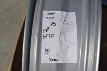 Laden Sie das Bild in den Galerie-Viewer, 1x Alufelge 17 Zoll 7.0&quot; 5x112 43ET 6J0601025D Seat Toledo Rim Wheel