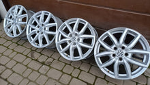 Laden Sie das Bild in den Galerie-Viewer, 4x Alufelge 17 Zoll 7.5" 5x112 55ET Matt Silber KBA49355 Rim Wheel FEL2587574855ly