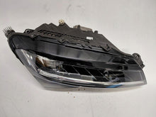 Laden Sie das Bild in den Galerie-Viewer, Frontscheinwerfer Skoda Superb III 3V1941016D Full LED Rechts Headlight SCH8979850955cy