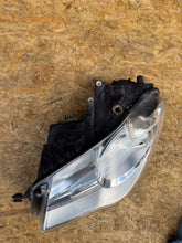 Laden Sie das Bild in den Galerie-Viewer, Frontscheinwerfer VW Touran 1T1941005B 0301233201 Links Scheinwerfer Headlight SCH7465554546ef