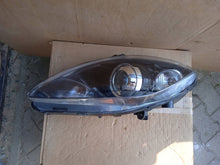 Laden Sie das Bild in den Galerie-Viewer, Frontscheinwerfer Seat Leon 5P1941753E Xenon Links Scheinwerfer Headlight