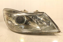 Laden Sie das Bild in den Galerie-Viewer, Frontscheinwerfer Skoda Octavia II 1EL247052-26 Rechts Scheinwerfer Headlight SCH2792528658ur