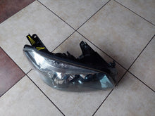 Laden Sie das Bild in den Galerie-Viewer, Frontscheinwerfer Toyota III Rechts Scheinwerfer Headlight SCH2256675031fj