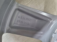 Load image into Gallery viewer, 1x Alufelge 17 Zoll 6.5" 5x100 49ET Glanz Silber 2GM601025A VW T-Cross Rim Wheel FEL9454703305uw