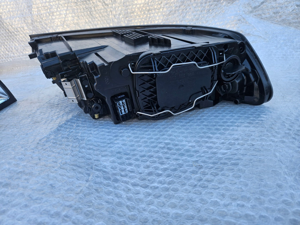 Frontscheinwerfer Volvo S40 31265698 Links Scheinwerfer Headlight SCH2901981334ko