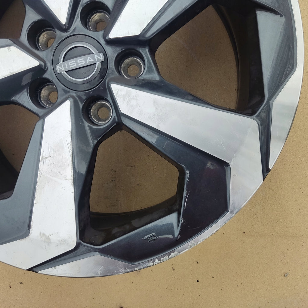 1x Alufelge 18 Zoll 7.0" 5x114.3 45ET 403006UA4J Nissan Qashqai III J12