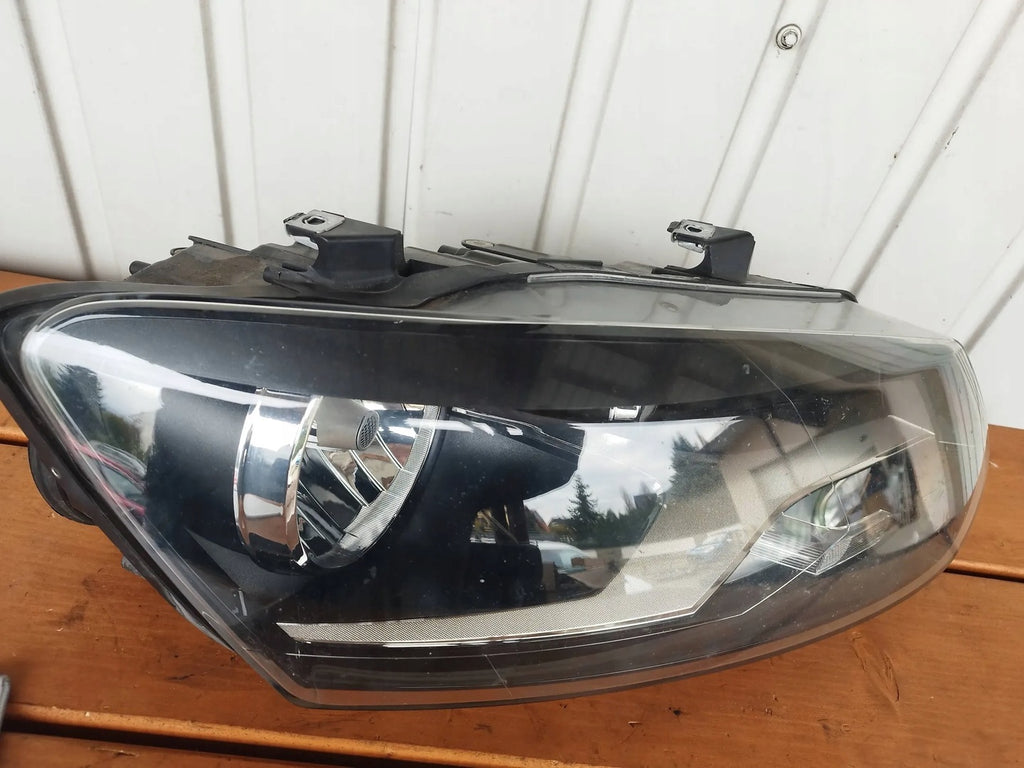 Frontscheinwerfer VW Polo 1EE24705102 Rechts Scheinwerfer Headlight