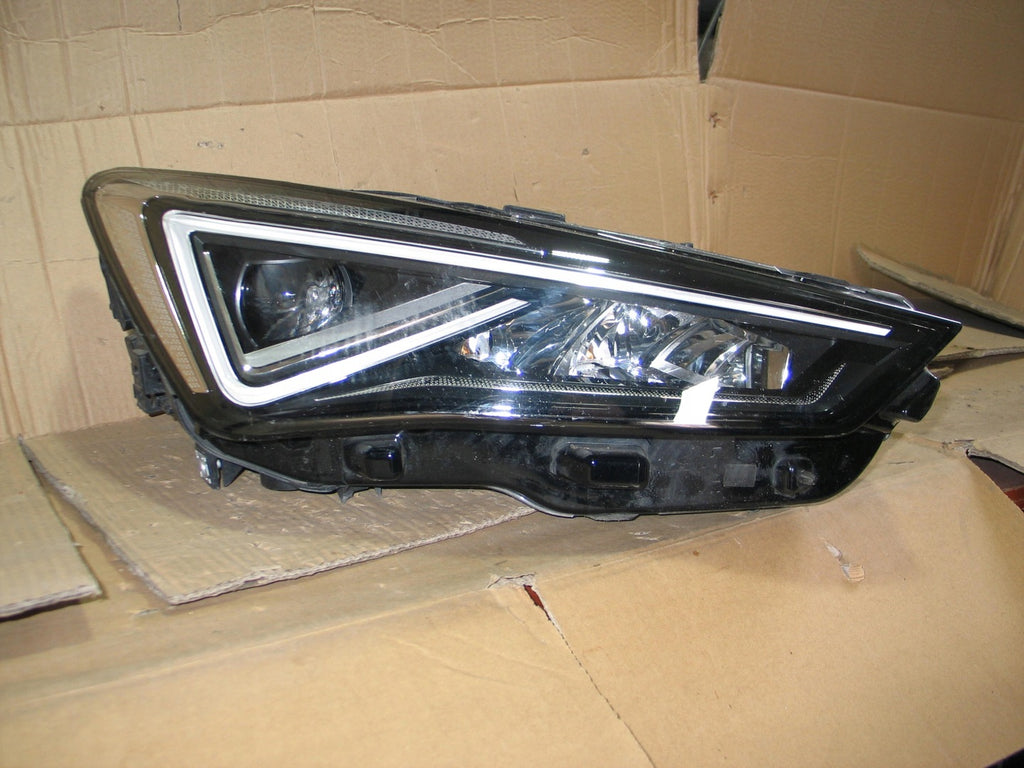 Frontscheinwerfer Seat Tarraco 5FJ941008D 5FJ941008 Full LED Rechts Headlight