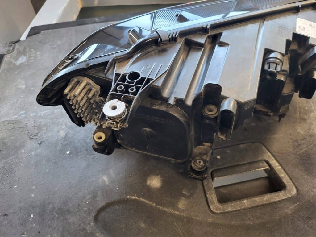 Frontscheinwerfer VW Touran 030129923316 5TB941081B Links Scheinwerfer Headlight SCH7148663253rc