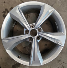 Laden Sie das Bild in den Galerie-Viewer, 1x Alufelge 19 Zoll 7.0" 5x112 34ET 80A601025K Audi Q5 Rim Wheel FEL8905931397ht