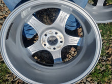 Laden Sie das Bild in den Galerie-Viewer, 4x Alufelge 17 Zoll 7.0" 5x112 44ET Glanz Silber 56R7805 Mercedes-Benz W206 FEL2657050162wl
