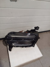 Laden Sie das Bild in den Galerie-Viewer, Frontscheinwerfer Jeep I 52218721 Full LED Links Scheinwerfer Headlight SCH4051309441eo