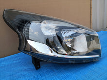 Load image into Gallery viewer, Frontscheinwerfer Opel Vivaro B 260100647R Halogen Rechts Scheinwerfer Headlight