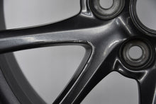 Laden Sie das Bild in den Galerie-Viewer, 1x Alufelge 17 Zoll 7.0" 5x114.3 55ET Glanz Graphit 9965457070 Mazda Cx-5 Mx-5 FEL1998410957eu