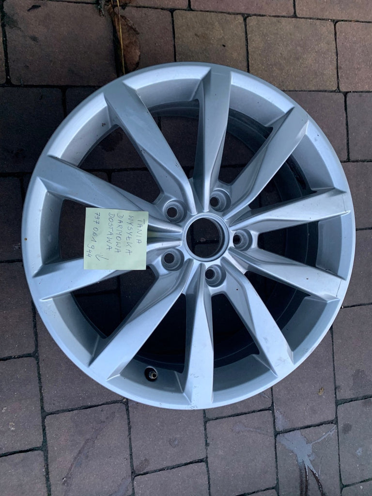 1x Alufelge 17 Zoll 6.0" 5x112 48ET Glanz Schwarz 5G0601025K VW Golf Vii