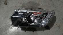 Laden Sie das Bild in den Galerie-Viewer, Frontscheinwerfer Dacia Sandero II 260605665R Links Scheinwerfer Headlight