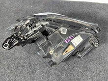 Laden Sie das Bild in den Galerie-Viewer, Frontscheinwerfer Mercedes-Benz W213 A2139067506KZ LED Links Headlight SCH8758723634sm