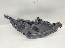 Laden Sie das Bild in den Galerie-Viewer, Frontscheinwerfer Peugeot 2008 I 90167010 LED Links Scheinwerfer Headlight SCH6820273647fo