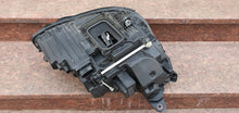 Laden Sie das Bild in den Galerie-Viewer, Frontscheinwerfer Mercedes-Benz W213 C238 A2139067706 Xenon Rechts oder Links SCH7574932530rn