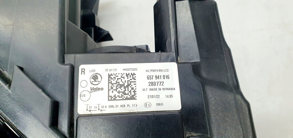 Frontscheinwerfer Skoda Scala 657941016 LED Rechts Scheinwerfer Headlight SCH6128137082kt