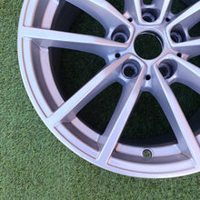 Laden Sie das Bild in den Galerie-Viewer, 1x Alufelge 17 Zoll 7.5" 5x112 30ET 6883520 BMW 3 G21 G20 Rim Wheel FEL4889752193qg