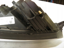 Laden Sie das Bild in den Galerie-Viewer, Frontscheinwerfer Dacia Sandero III Logan Jogger 260107920R LED Rechts Headlight