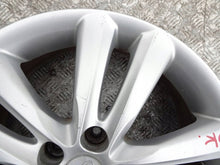 Laden Sie das Bild in den Galerie-Viewer, 1x Alufelge 17 Zoll 5x114.3 Hyundai Ix35 Rim Wheel FEL6139256424vs