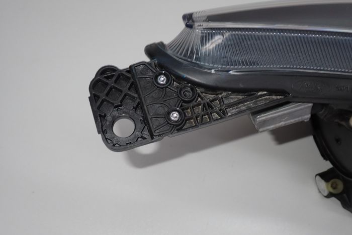 Frontscheinwerfer Ford Focus MX7B-13E015-CE Ein Stück (Rechts oder Links) SCH3836636213qx