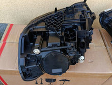 Laden Sie das Bild in den Galerie-Viewer, Frontscheinwerfer Mercedes-Benz Cla C118 A1189063900 LED Rechts oder Links SCH1307336168gd